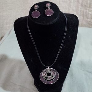 Double Loop Medallion Necklace Set